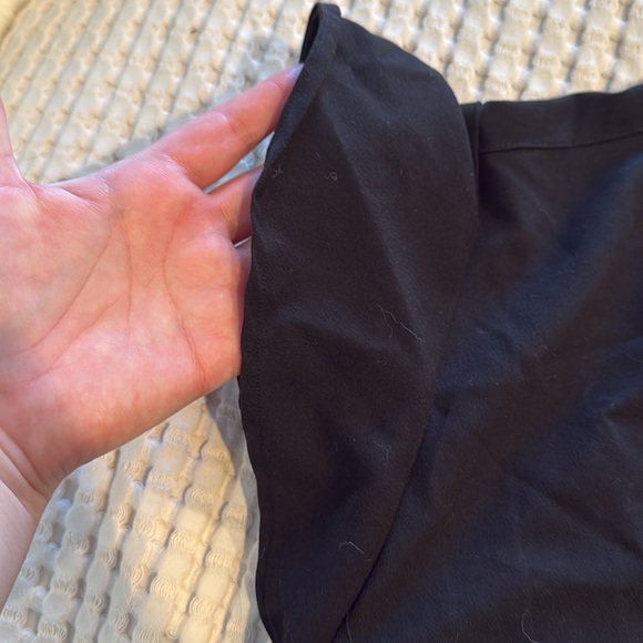 All black figs set with popular petal sleeve top - Picture 3 of 5